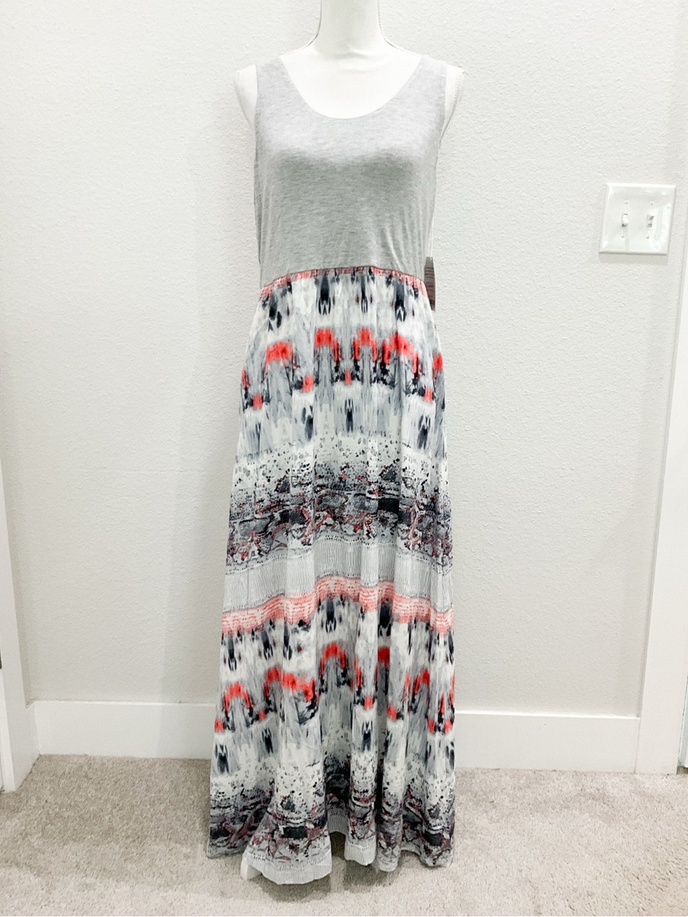 Athleta Women’s Sleeveless Maxi Dress Size Large NWT
